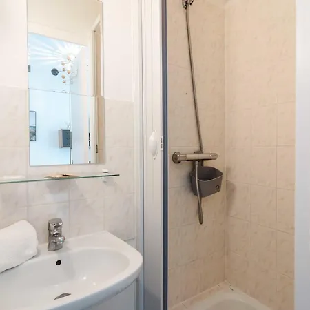 The Blueberry - 6 Close To Beach Apartment